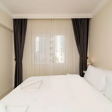 2 Km To Lara Beac Apartamento